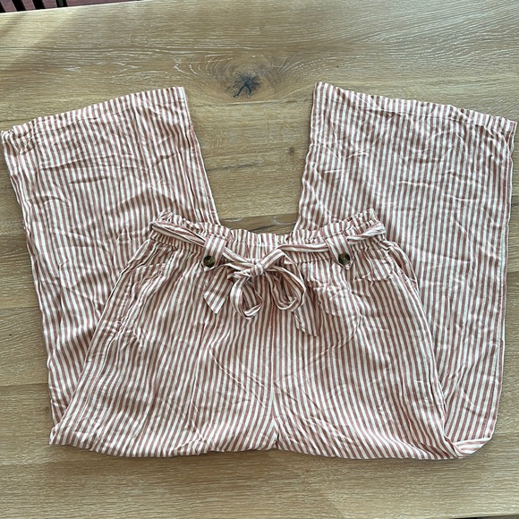 American Eagle Wide Leg Pants (no belt/no tags!) - Picture 4 of 7